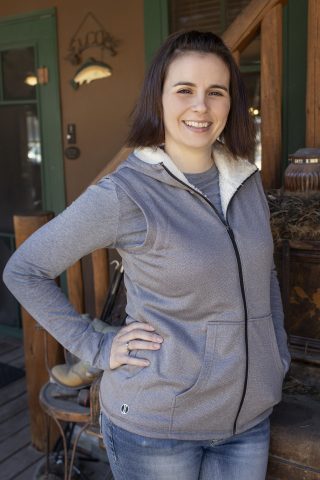 https://groundedpropertyinspections.com/wp-content/uploads/2025/03/GROUNDED-Kateri-Deck-Headshot-EDIT-320x480.jpg